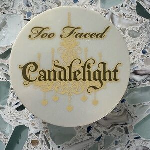 Too Faced OG Candlelight - softly, illuminating translucent powder